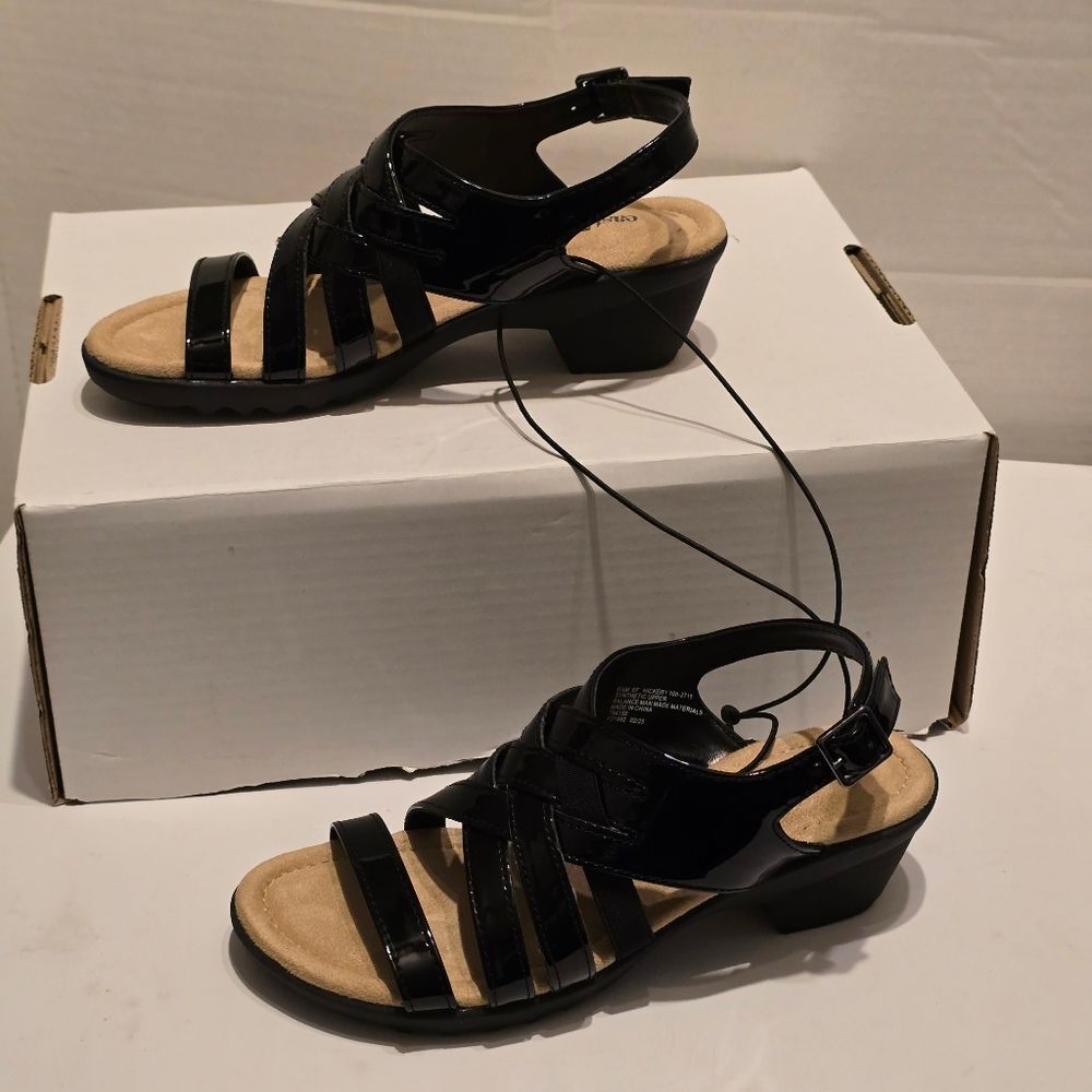 East 5th Black Strappy Block Heel Sandal Womens Size 6.5